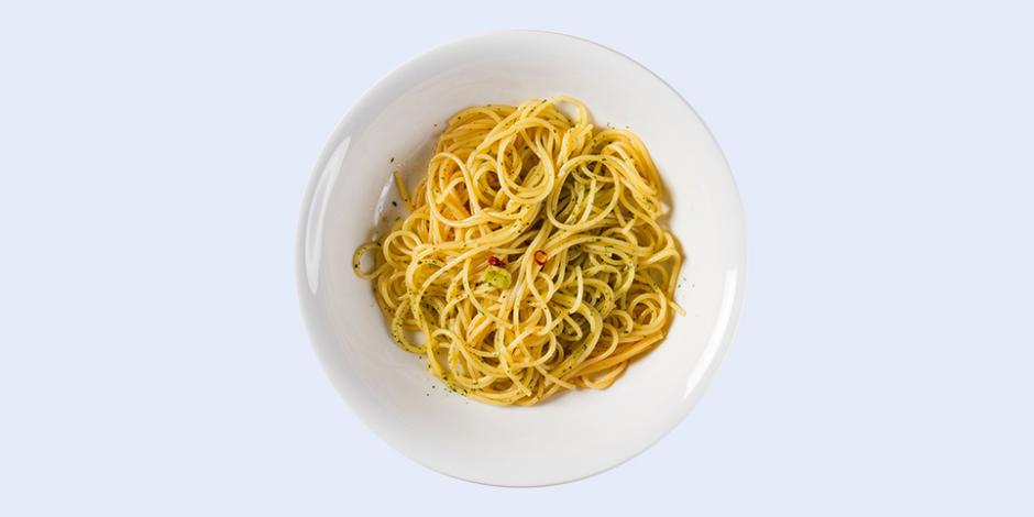 Spaghetti aglio olio e peperoncino