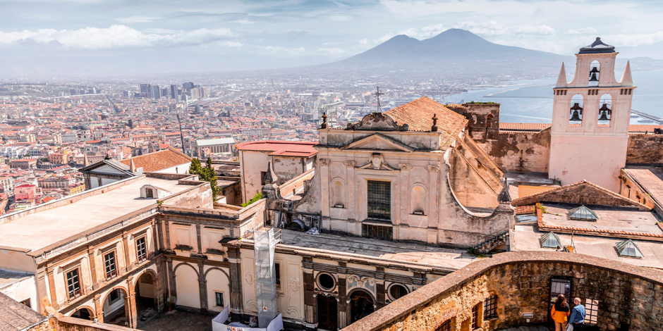 ColorMaker/Shutterstock.com Napoli