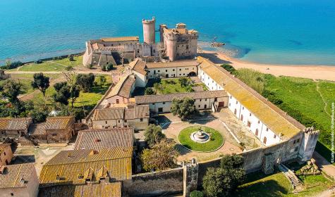 Schloss am Meer in Santa Severa bei Rom